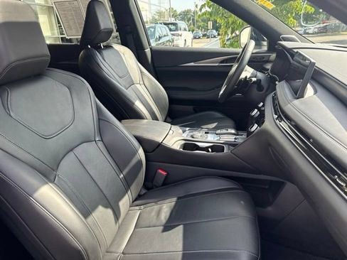 Certified 2025 INFINITI QX60 Luxe w/ Black Edition AWD/4WD image 15