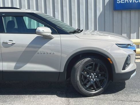 Used 2021 Chevrolet Blazer LT FWD image 17