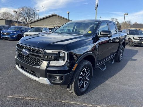 Used 2024 Ford Ranger Lariat w/ FX4 Off-Road Package image 7