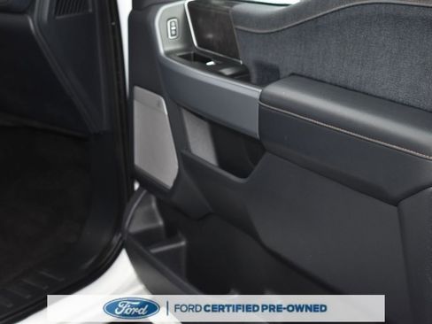 Used 2023 Ford F150 Lightning Lariat image 17