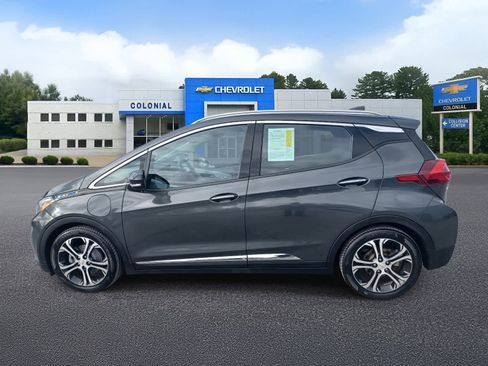 Used 2019 Chevrolet Bolt Premier w/ Infotainment Package image 6