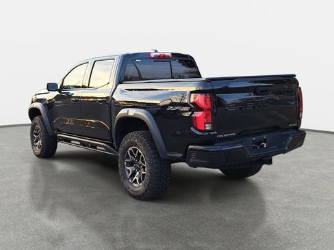 Used 2025 Chevrolet Colorado ZR2 w/ Technology Package image 7