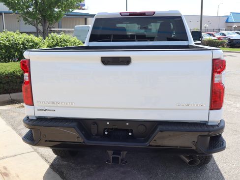 New 2026 Chevrolet Silverado 2500 Custom w/ Custom Value Package AWD/4WD image 8