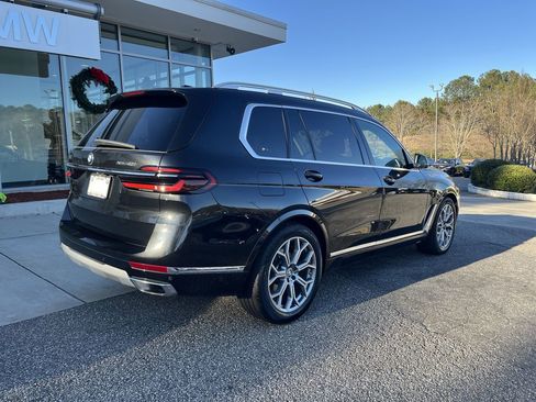Certified 2024 BMW X7 xDrive40i image 8