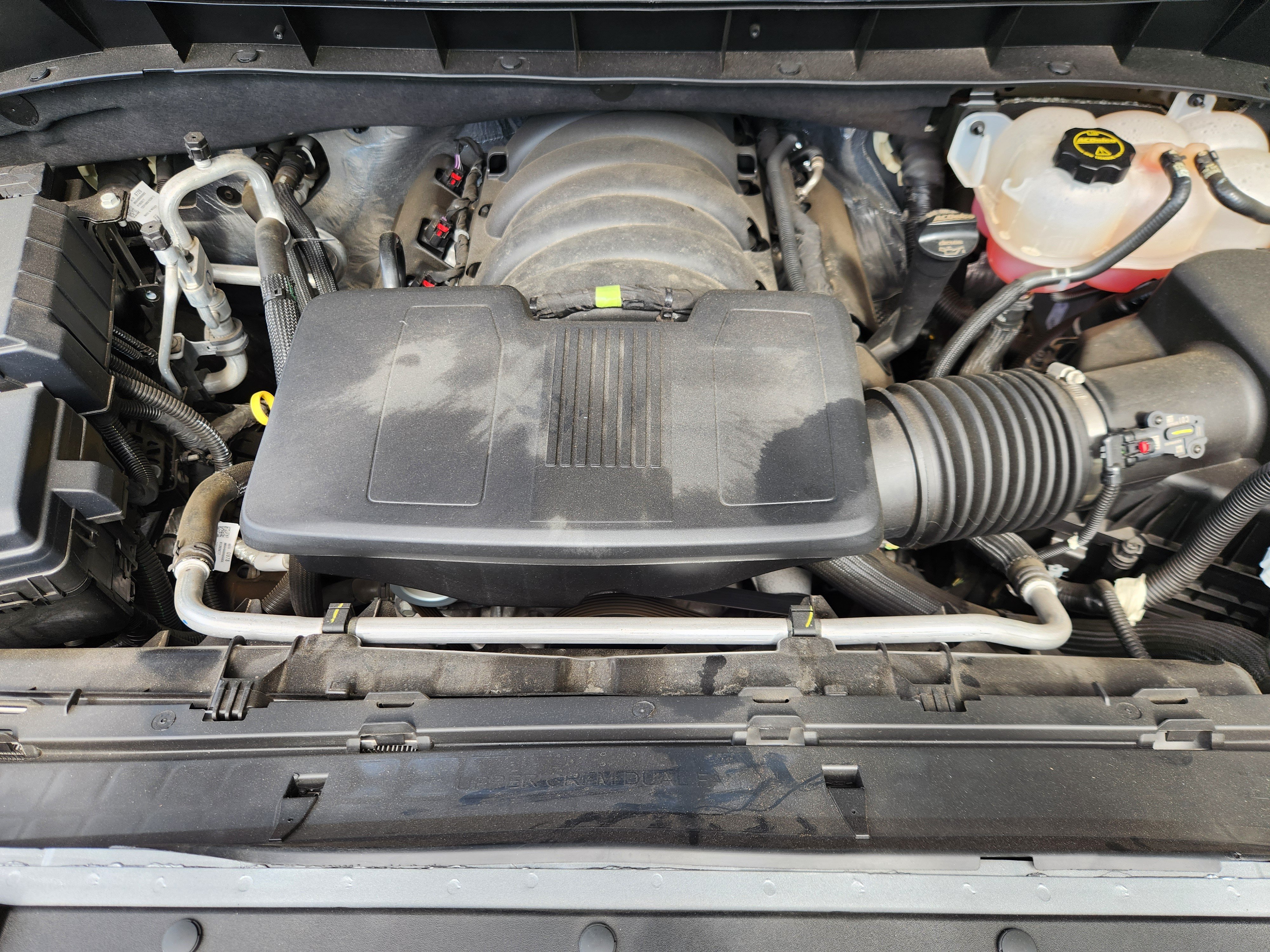Used 2024 Chevrolet Silverado 1500 High Country w/ Technology Package AWD/4WD image 16