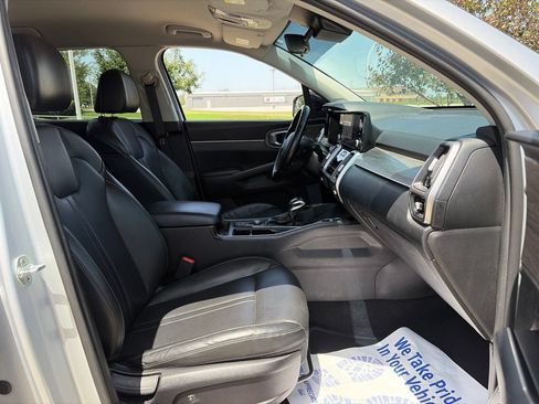 Used 2022 Kia Sorento S AWD/4WD image 25