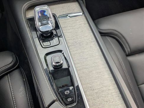 Used 2023 Volvo XC90 T8 Ultimate w/ Protection Package Premier image 12