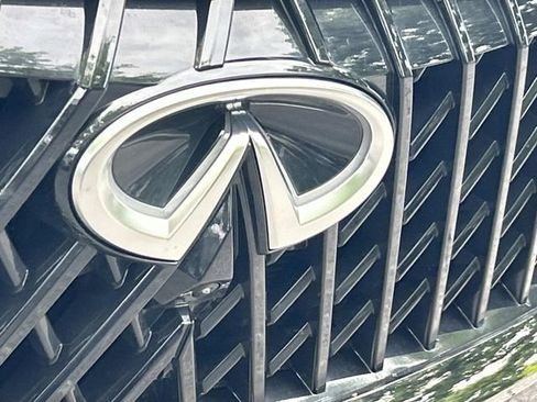 Certified 2026 INFINITI QX60 Sport w/ Dark Cargo Package AWD/4WD image 11