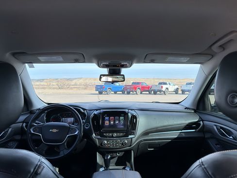 Used 2018 Chevrolet Traverse LT image 22