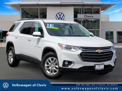 Used 2021 Chevrolet Traverse LT
