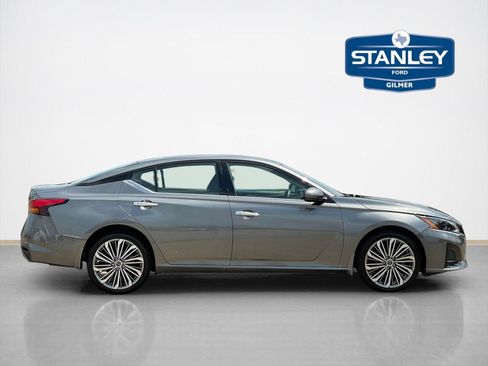 Used 2023 Nissan Altima 2.5 SL AWD/4WD image 9