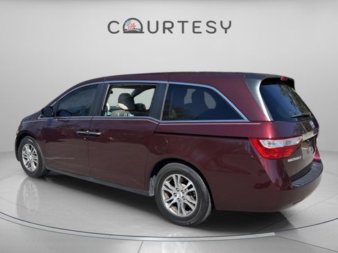 Used 2011 Honda Odyssey EX image 2