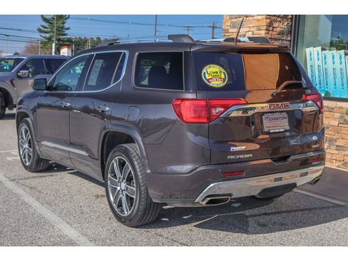 Used 2019 GMC Acadia Denali image 5