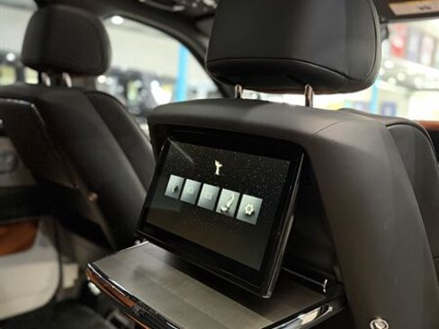 Used 2026 Rolls-Royce Cullinan AWD/4WD image 17