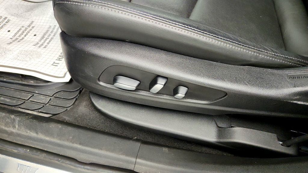 Used 2020 Cadillac XT6 Premium Luxury AWD/4WD image 12