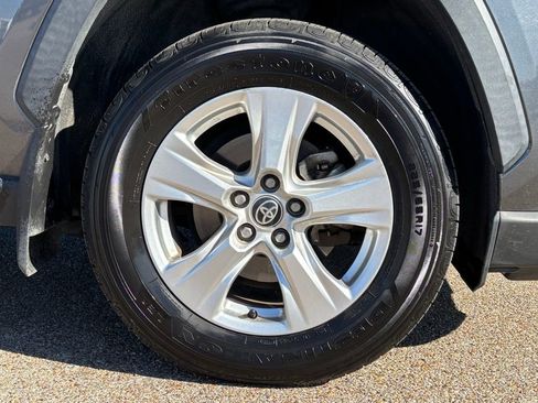 Certified 2021 Toyota RAV4 XLE image 8