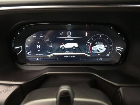 Used 2024 GMC Yukon Denali Ultimate AWD/4WD image 32