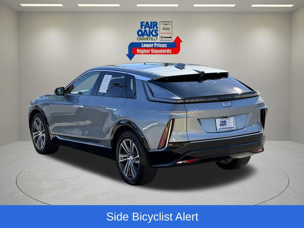 Used 2024 Cadillac Lyriq Luxury AWD/4WD image 10
