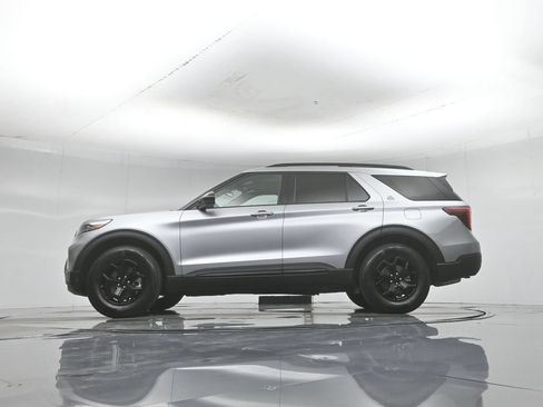 Certified 2023 Ford Explorer Timberline w/ Timberline Technology Package AWD/4WD image 8