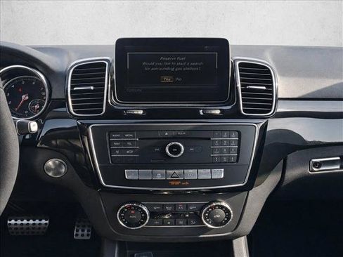 Used 2019 Mercedes-Benz GLE 400 4MATIC image 20