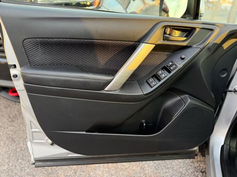 Used 2018 Subaru Forester 2.5i Premium w/ All-Weather Package image 30