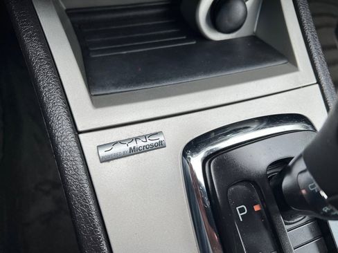 Used 2011 Ford Fusion SEL w/ 302A Rapid Spec Order Code image 23