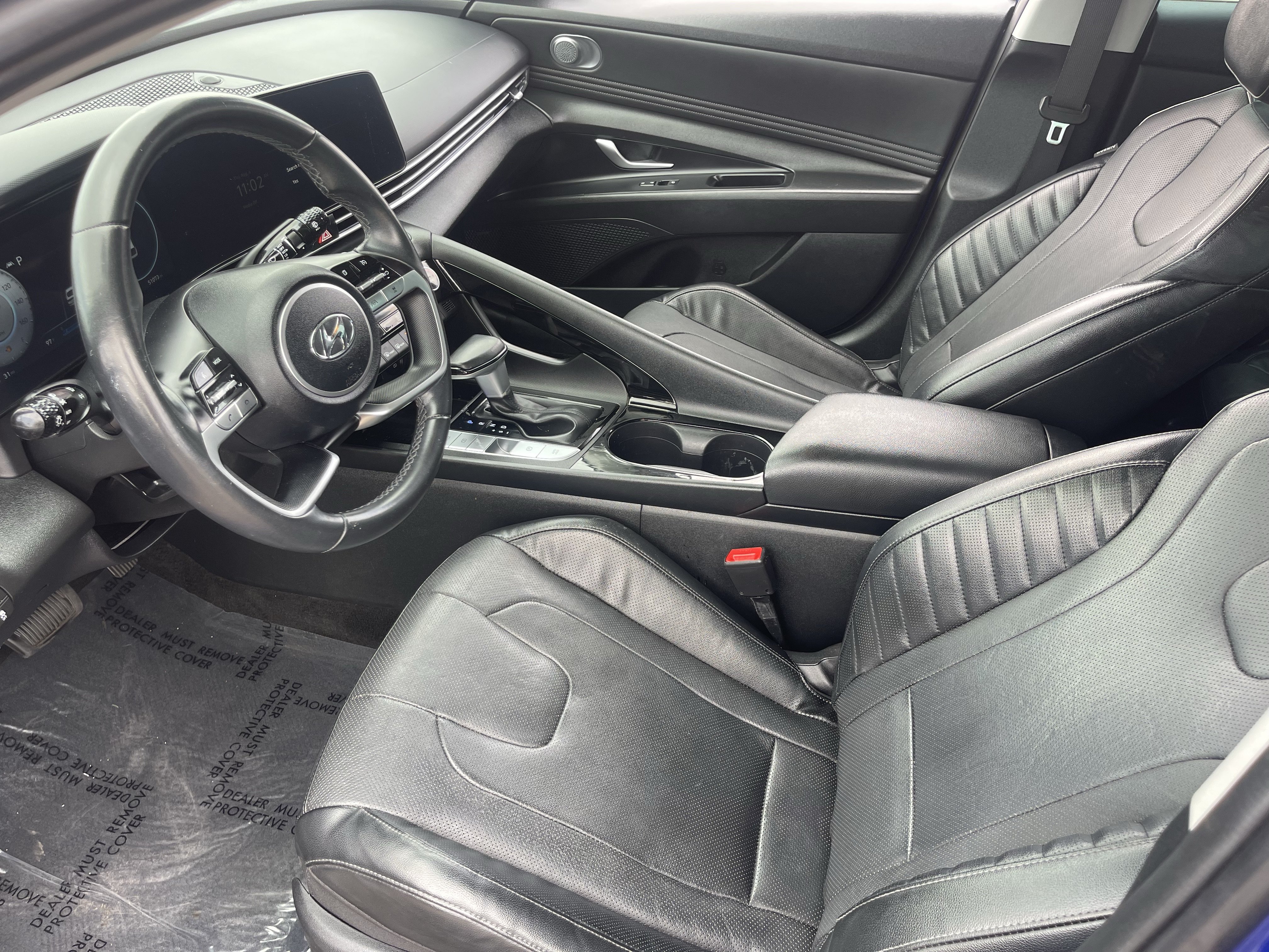 Used 2023 Hyundai Elantra Limited w/ Preferred Accessory Package FWD image 15