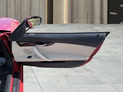 Used 2010 BMW Z4 sDrive30i w/ Premium Pkg image 35