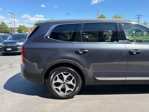 Used 2020 Kia Telluride EX AWD/4WD image 7