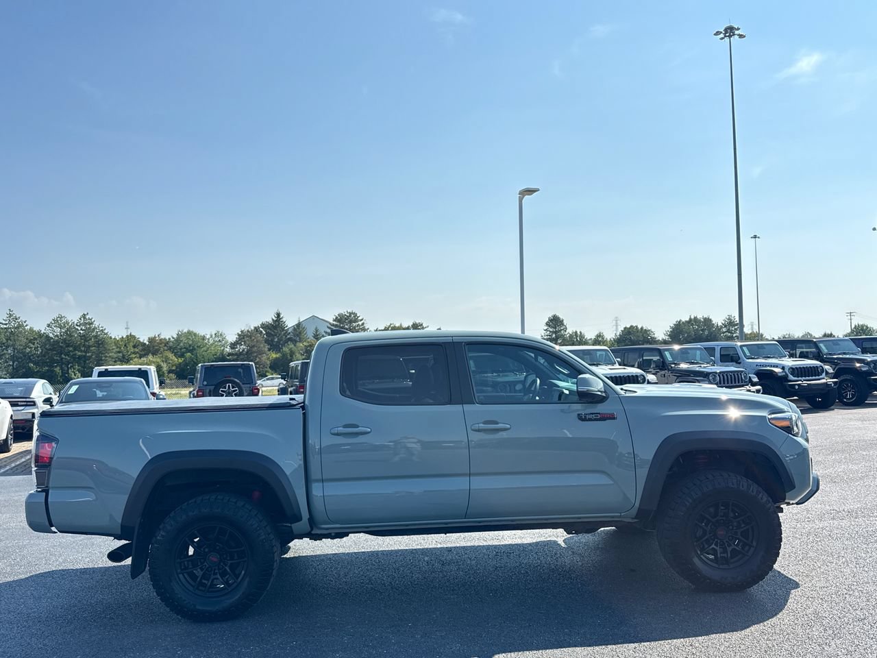 Used 2021 Toyota Tacoma TRD Pro AWD/4WD image 2