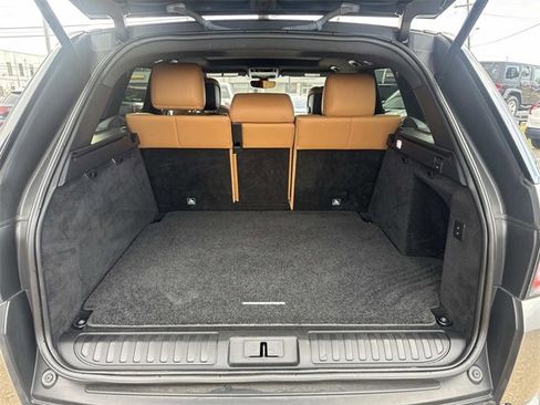 Used 2020 Land Rover Range Rover Sport HSE Dynamic image 10