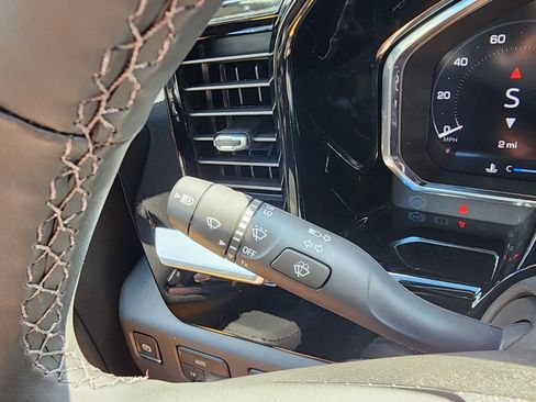 New 2026 GMC Sierra 1500 Elevation image 23