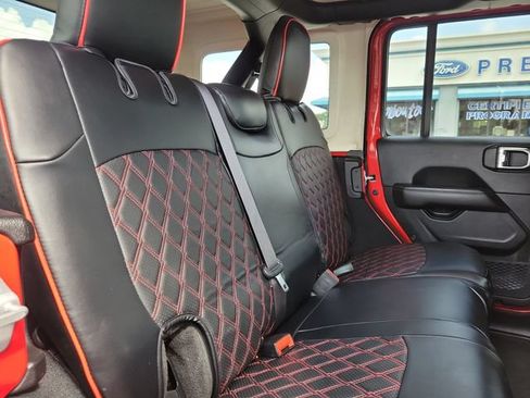 Used 2022 Jeep Wrangler Unlimited Sahara AWD/4WD image 17