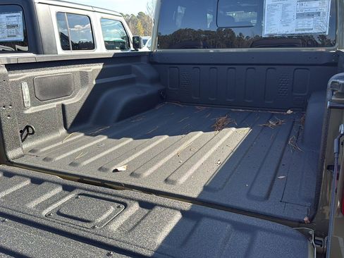 New 2025 Jeep Gladiator Mojave w/ Safety Group image 44