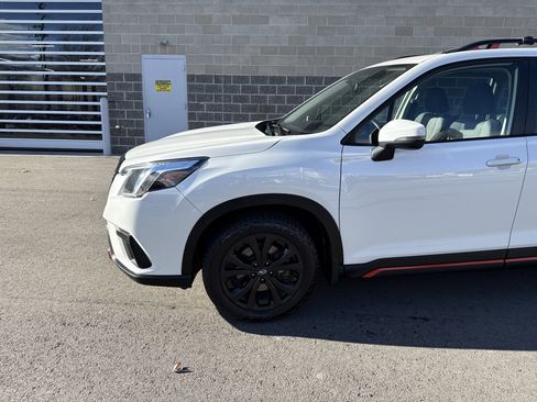 Used 2022 Subaru Forester Sport image 2