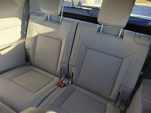 Used 2022 Volkswagen Atlas SEL image 21