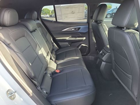 New 2026 Chevrolet Equinox EV LT image 26