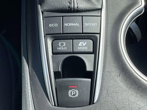 Used 2023 Toyota Camry LE FWD image 21