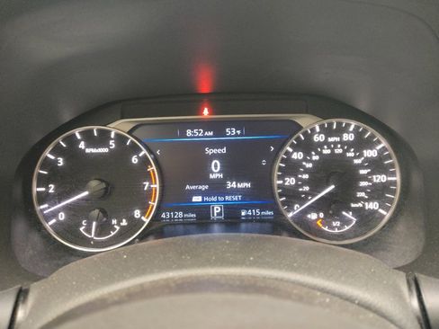 Used 2024 Nissan Altima 2.5 SV image 23