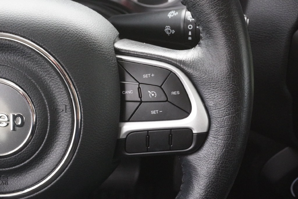 Used 2023 Jeep Renegade Altitude w/ Convenience Group I AWD/4WD image 20