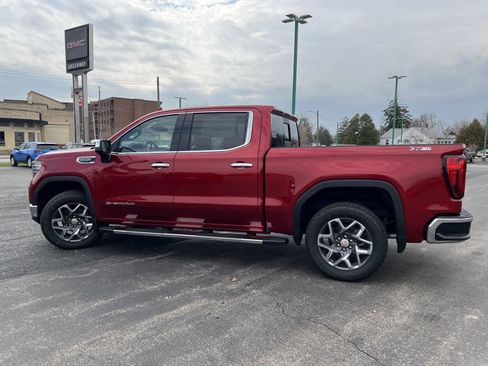 New 2026 GMC Sierra 1500 SLT image 12