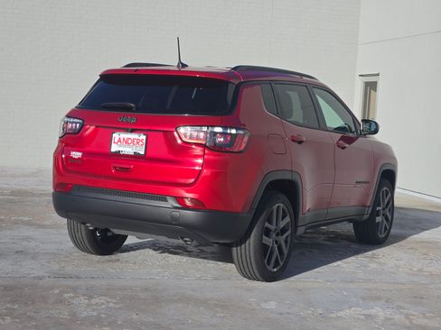 New 2026 Jeep Compass Latitude AWD/4WD image 4
