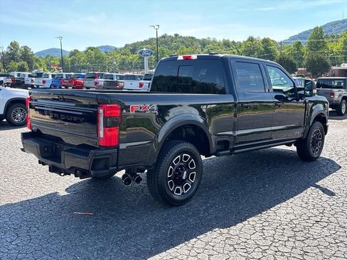 Used 2025 Ford F250 Platinum AWD/4WD image 8