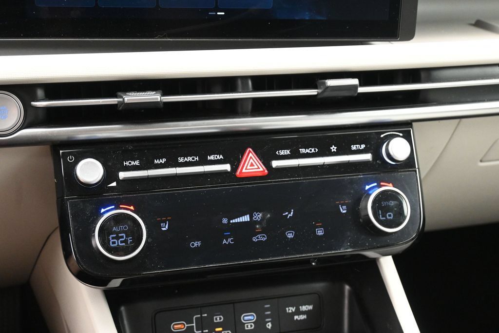 Certified 2025 Hyundai Tucson SEL AWD/4WD image 18