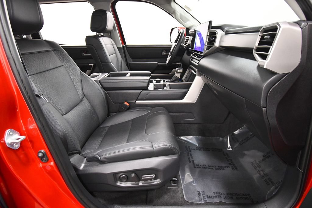Used 2024 Toyota Tundra Limited AWD/4WD image 18