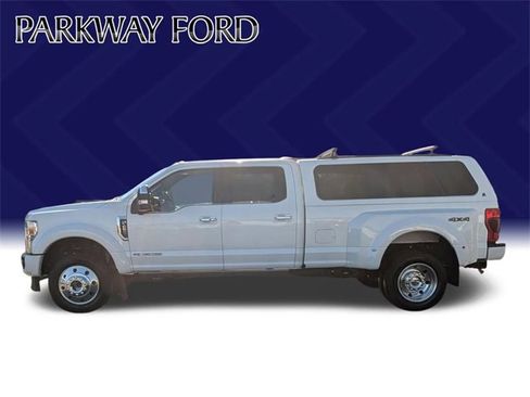Used 2021 Ford F450 Platinum w/ Camper Package image 8