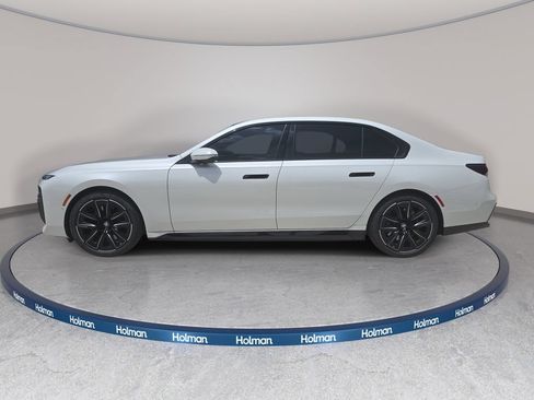 Certified 2023 BMW i7 xDrive60 AWD/4WD image 8