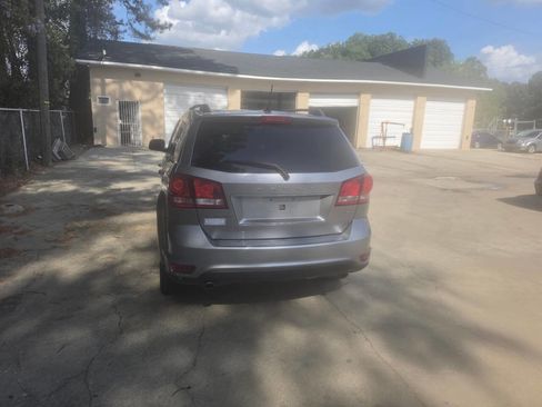 Used 2017 Dodge Journey SXT w/ Premium Group image 4