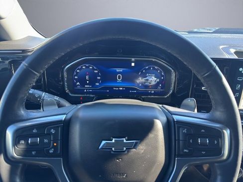 Used 2022 Chevrolet Silverado 1500 LT Trail Boss image 16