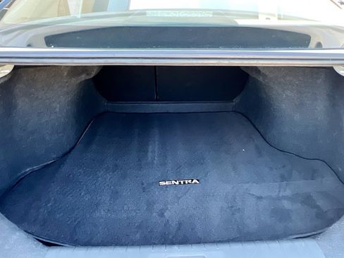 Used 2024 Nissan Sentra SR FWD image 24